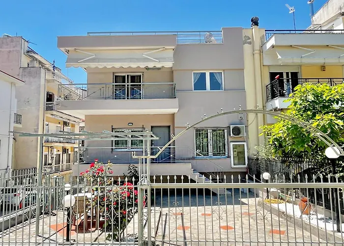 Thess City House With Parking